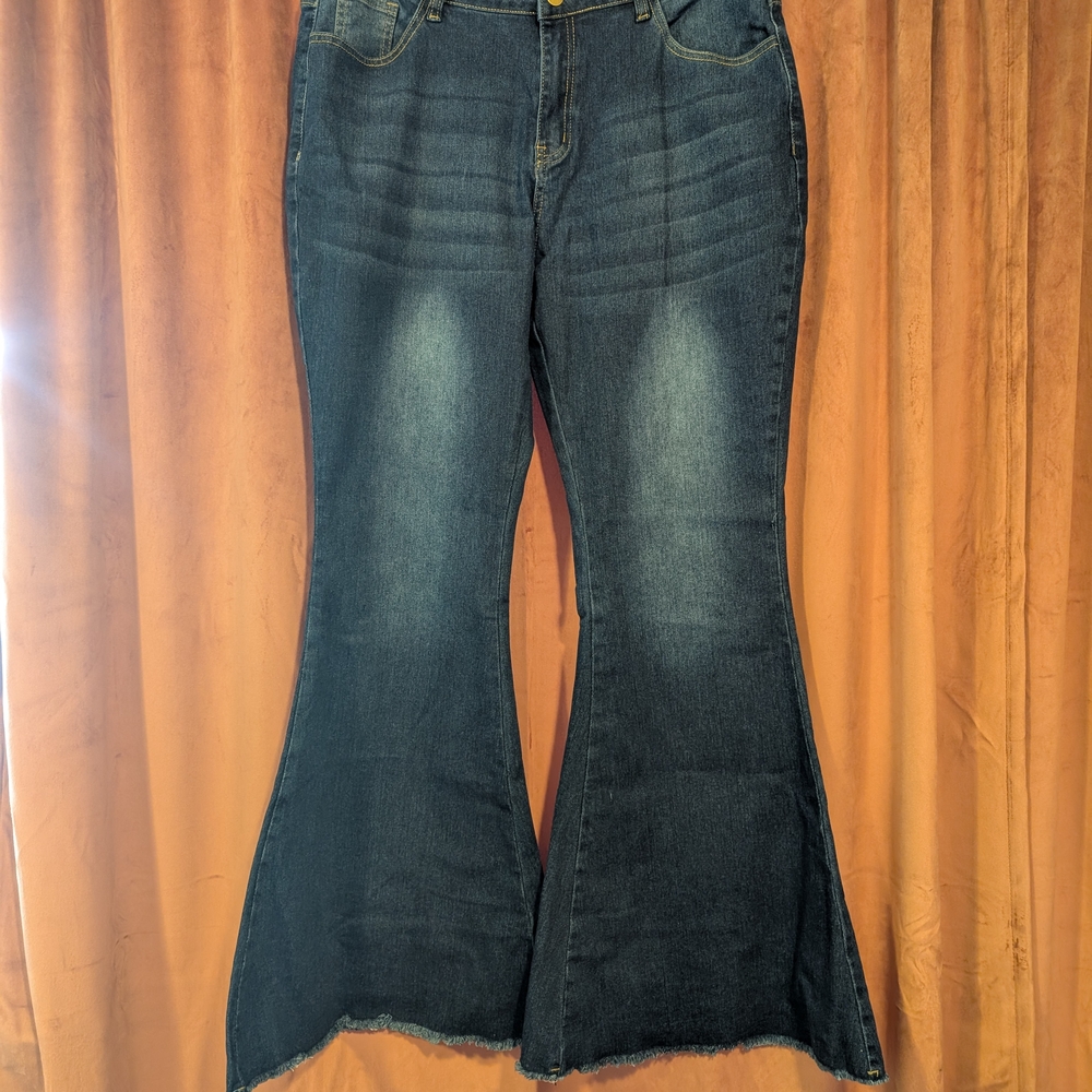 Women's Flared Dark Wash Blue Jeans